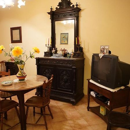 Casa Vacanze Da Rosy Ercolano Luaran gambar